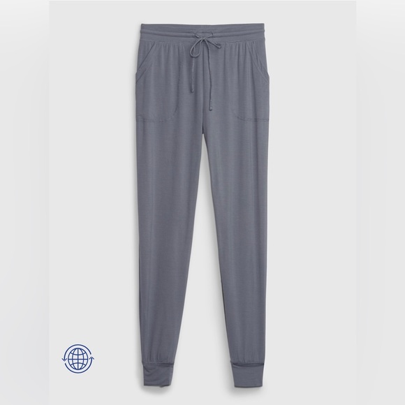 **SOLD** GAP Truesleep Joggers in Modal - Picture 10 of 15